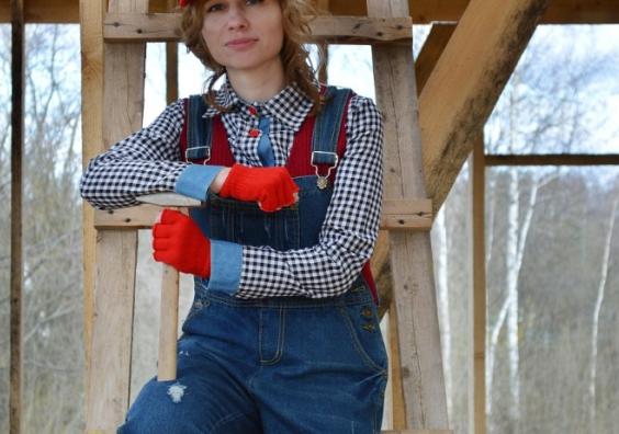 Lady Builders